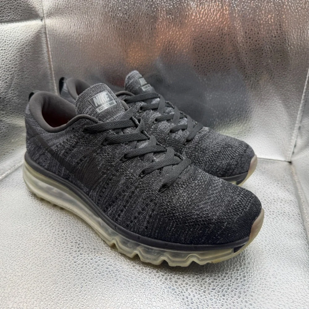 Size 10 Nike Flyknit Max Running Shoes Mens Black Grey Excellent 620469-010